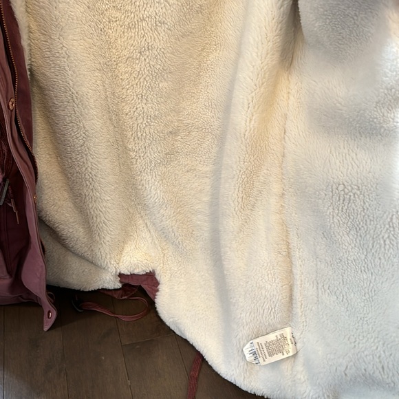 Rose coloured jacket. Faux fur lined. Rose gold zippers, cinch waist - Picture 6 of 8